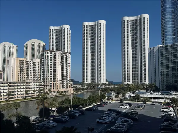 300 Bayview Dr #501, Sunny Isles Beach, FL 33160