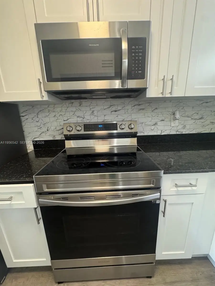 8600 Sunrise Lakes Blvd #303, Sunrise, FL 33322 - Image #3