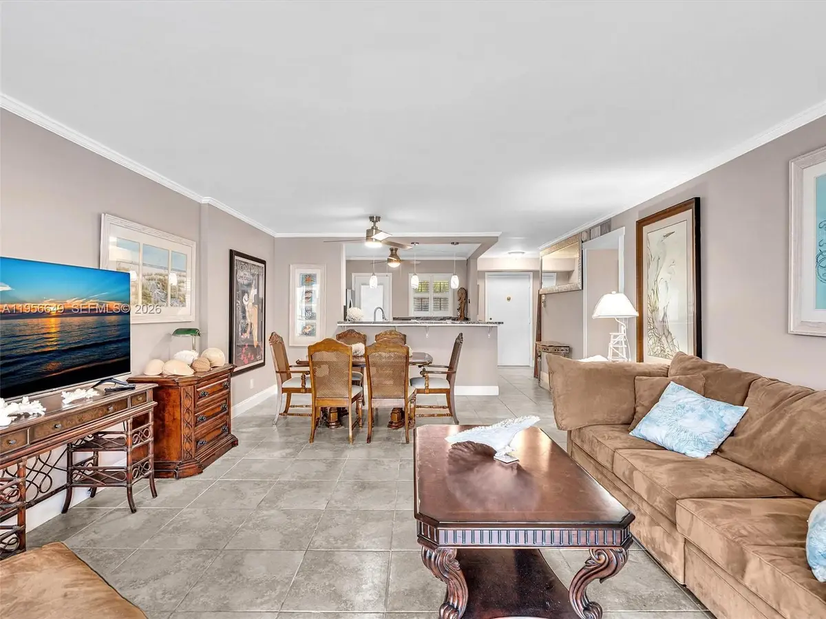 201 SE 11th Ter #303, Dania Beach, FL 33004 - Image #1