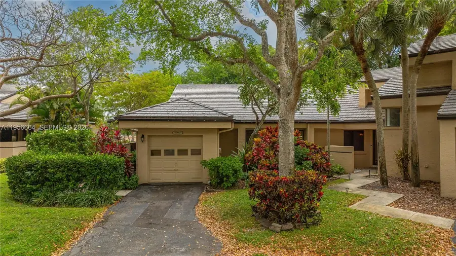 9360 S Chelsea Dr S, Plantation, FL 33324 - Image #3