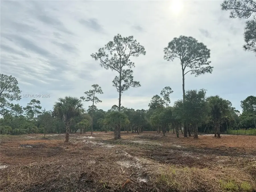 565 SE Datil St, Clewiston, FL 33440 - Image #2