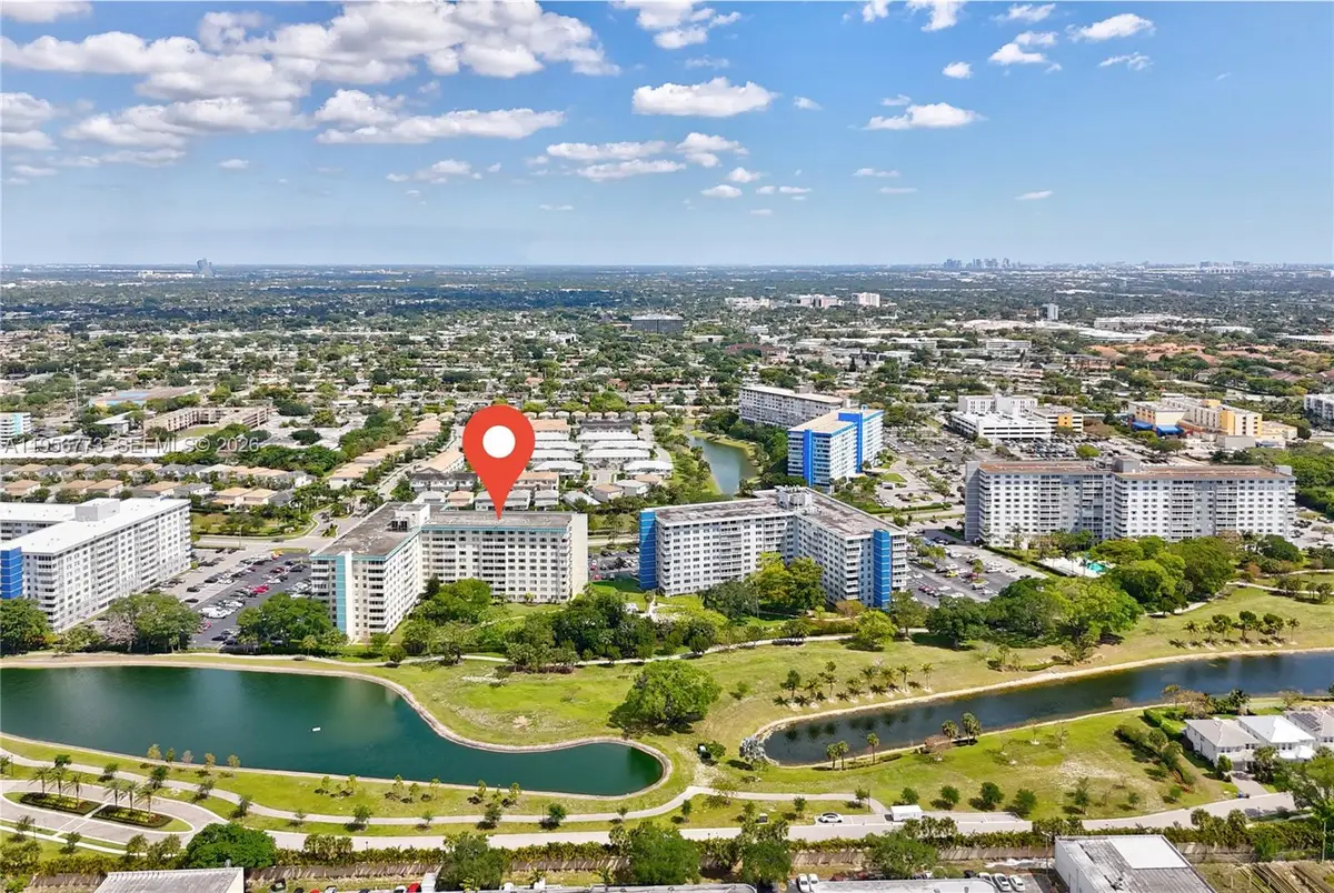 4330 Hillcrest Dr #807, Hollywood, FL 33021 - #1