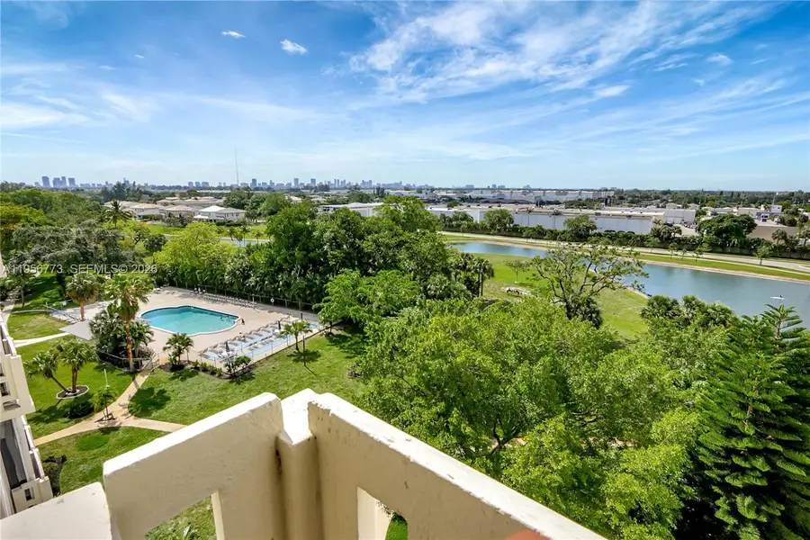 4330 Hillcrest Dr #807, Hollywood, FL 33021 - #2