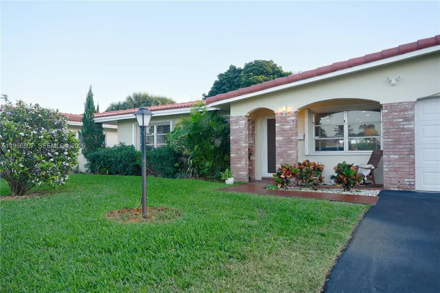 1236 NW 43rd St, Deerfield Beach, FL 33064 - Image #2