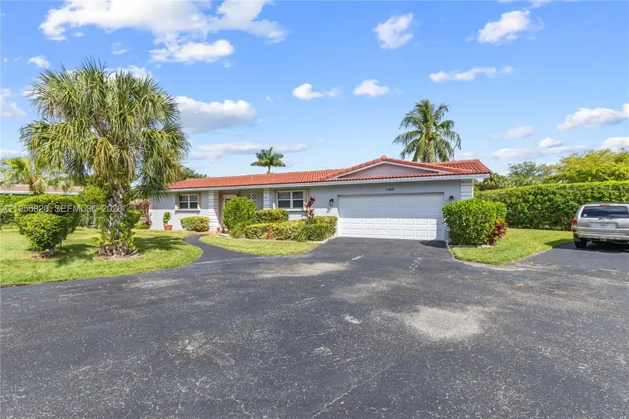 7185 E Tropical Way, Plantation, FL 33317 - Image #3
