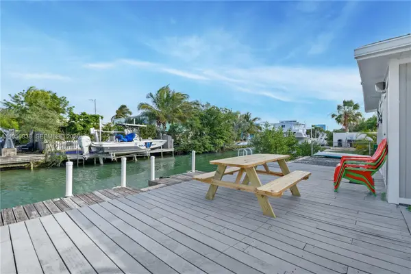 27 Riviera Dr, Key West, FL 33040