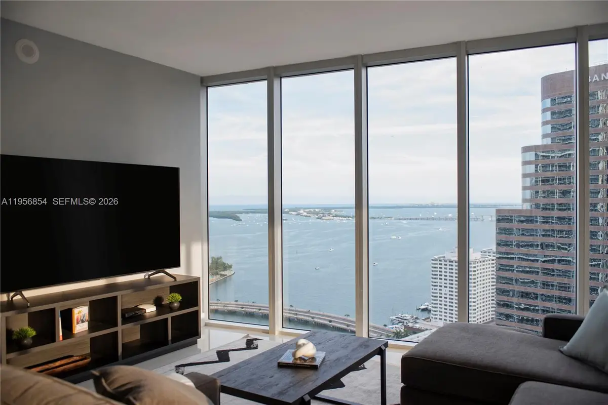485 Brickell Ave #3208, Miami, FL 33131 - Image #1