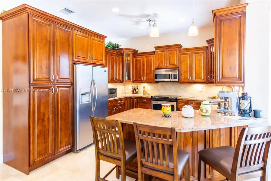 10564 NW 57th St, Doral, FL 33178 - Image #3