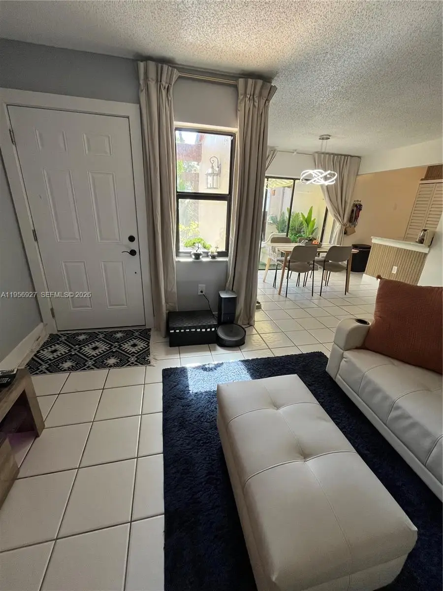 10211 Fontainebleau Blvd #102, Miami, FL 33172 - Image #2