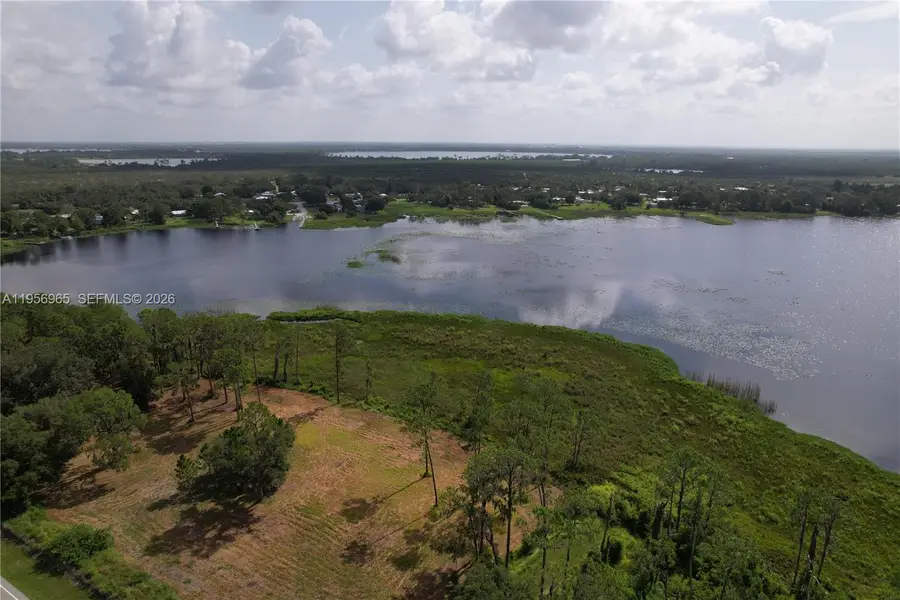 2916 Holiday Beach Dr, Avon Park, FL 33825 - Image #3