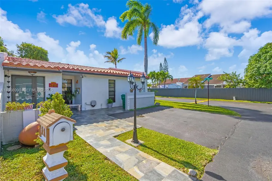 9466 SW 6th Ln, Miami, FL 33174 - Image #3