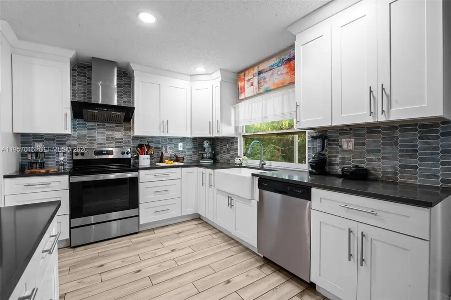 10873 NW 10th Pl, Coral Springs, FL 33071 - #2