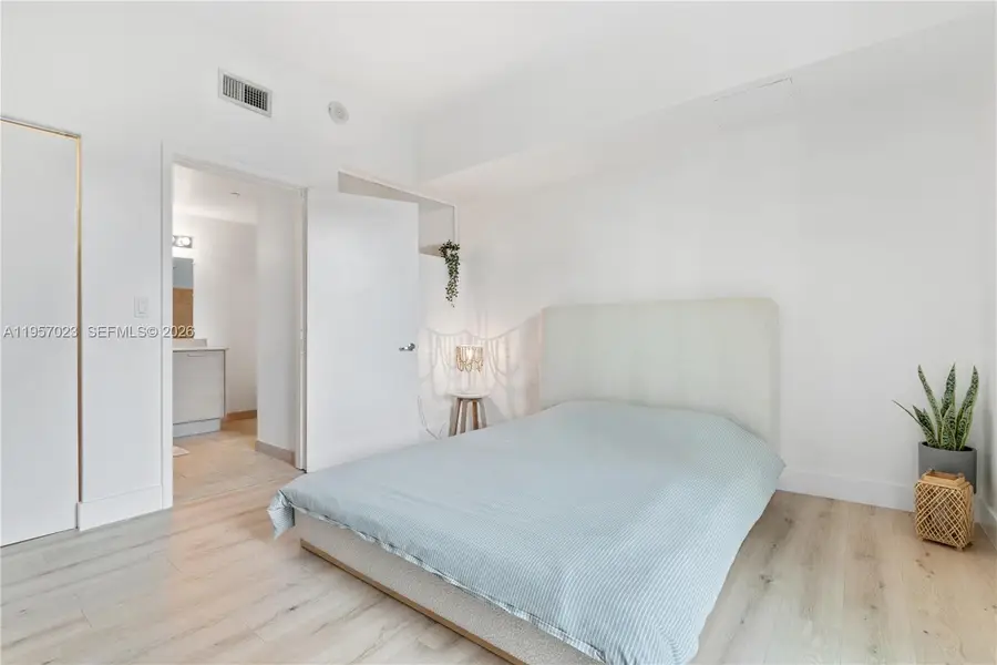 350 NE 24th St #406, Miami, FL 33137 - Image #2