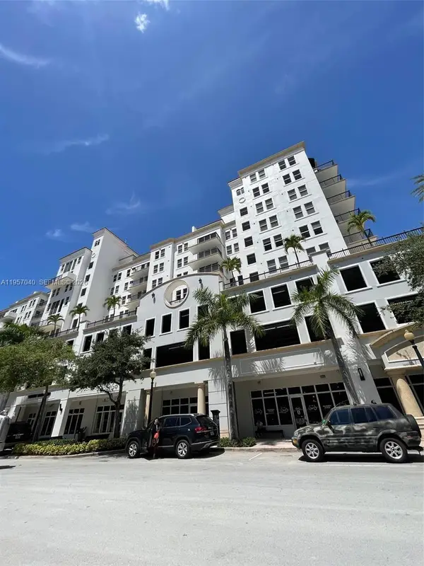 4100 Salzedo St #808, Coral Gables, FL 33146