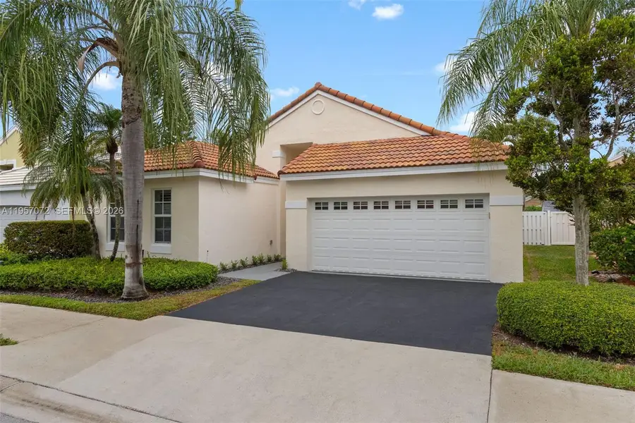332 Bridgeton Rd, Weston, FL 33326 - Image #2