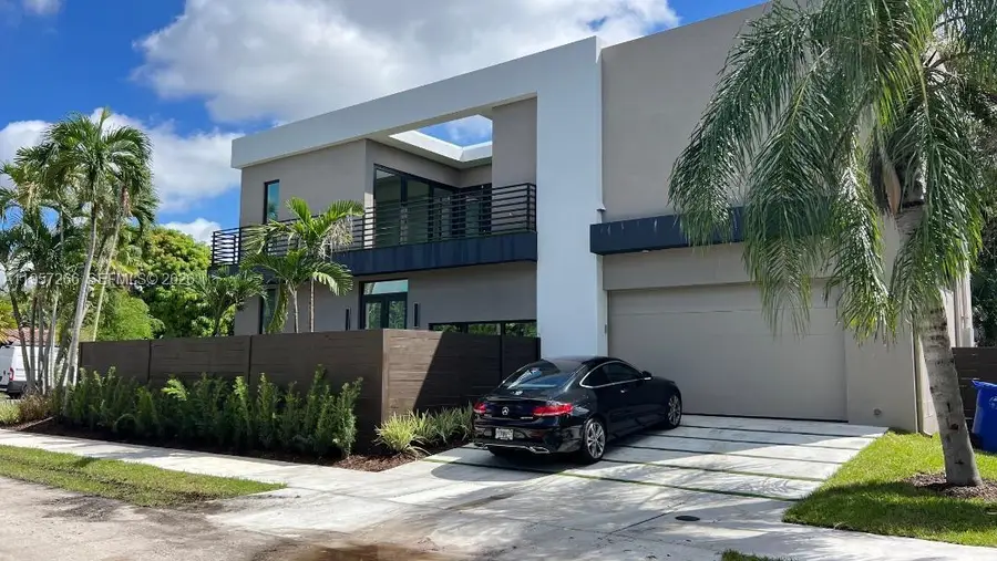 1700 NE 18th St, Fort Lauderdale, FL 33305 - #3