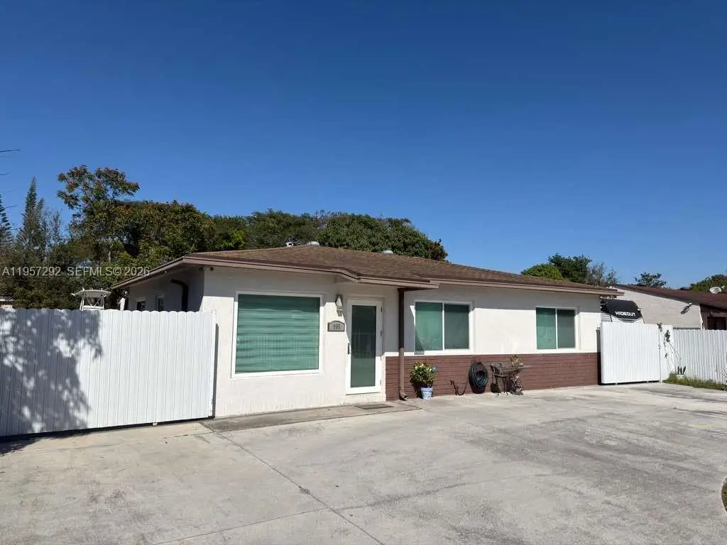 905 Atlantic Ave, Opa Locka, FL 33054 - Image #1