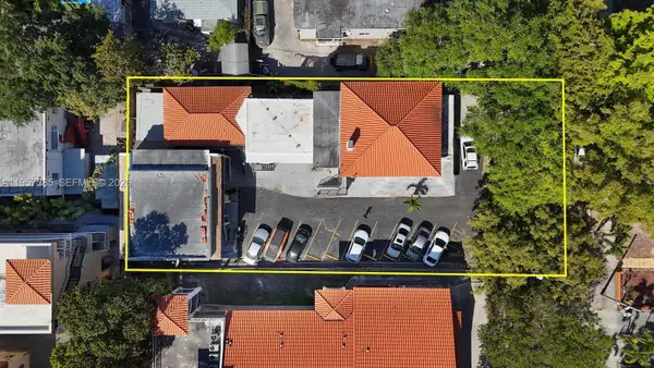 1362 SW 2nd St, Miami, FL 33135