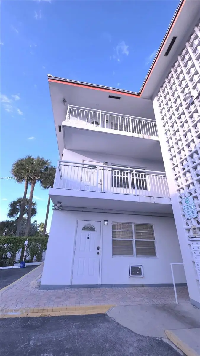 120 NE 20th Ave #27, Deerfield Beach, FL 33441 - Image #2