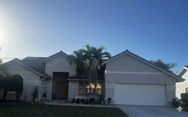 1320 NW 161st Ave, Pembroke Pines, FL 33028