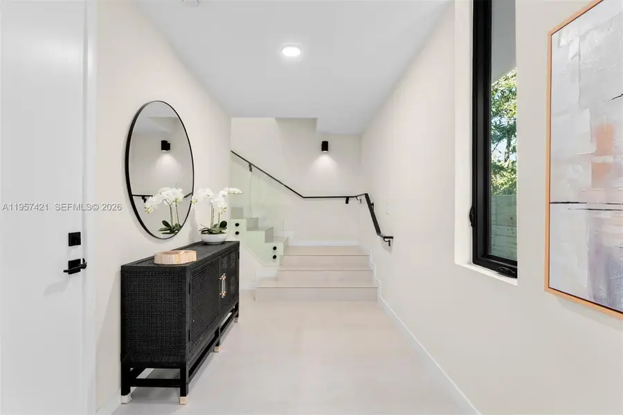 2501 SW 27 St #2, Miami, FL 33133 - Image #2