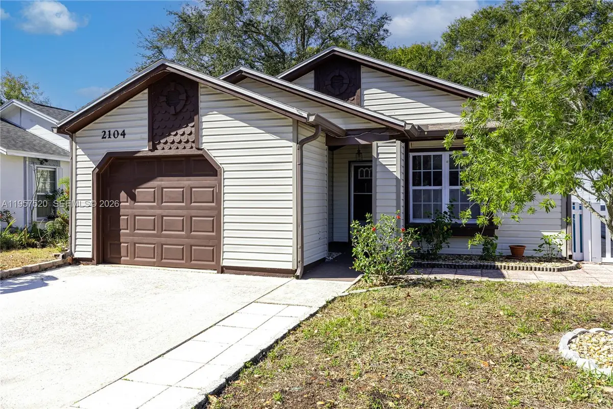 2104 Winslow Dr, Orlando, FL 32812 - #1