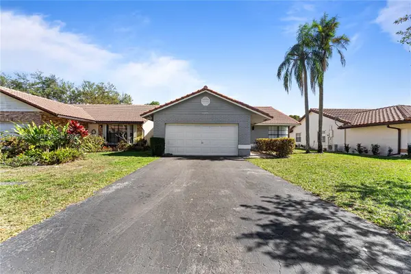 2915 NW 95th Ave, Coral Springs, FL 33065