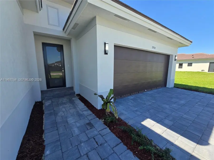 19534 SW 324 St, Homestead, FL 33030 - Image #3