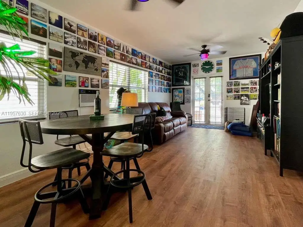 2463 Pine Tree Dr #4, Miami Beach, FL 33140 - #1