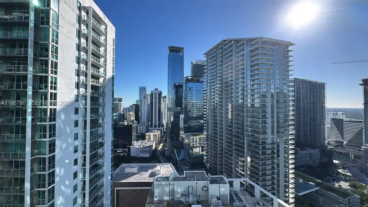 41 SE 5th St #2004, Miami, FL 33131 - Image #1