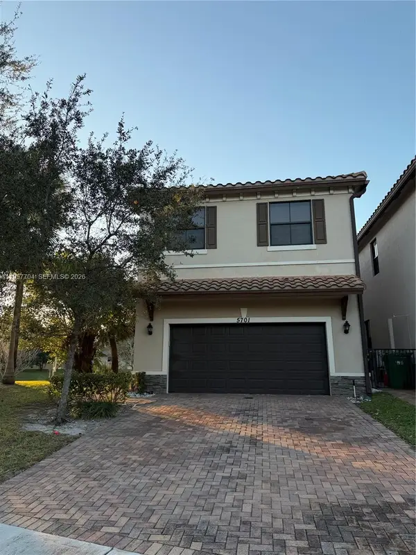 5701 NW 47th Ave, Tamarac, FL 33319