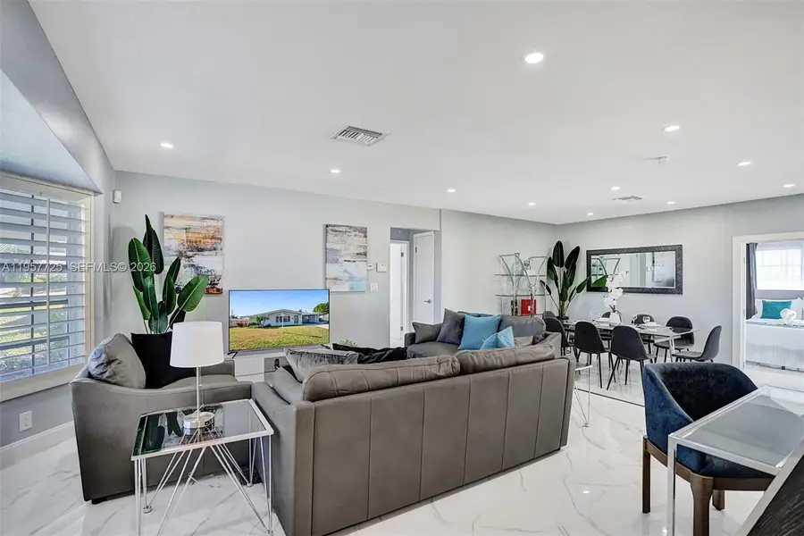 477 SE 17th Ter, Deerfield Beach, FL 33441 - Image #3