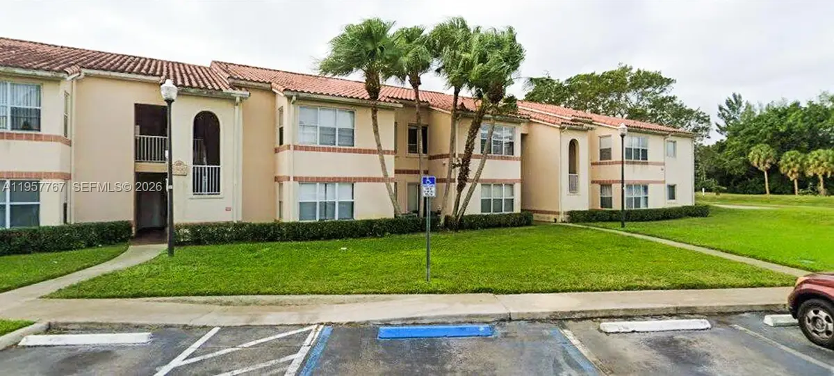 3300 N Pinewalk Dr N #1915, Margate, FL 33063 - Image #1
