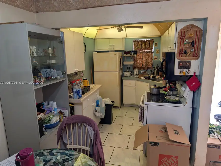 1747 Rodman St #304, Hollywood, FL 33020 - Image #2