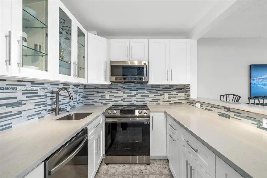 1116 E Cambridge E #1116, Deerfield Beach, FL 33442 - #2