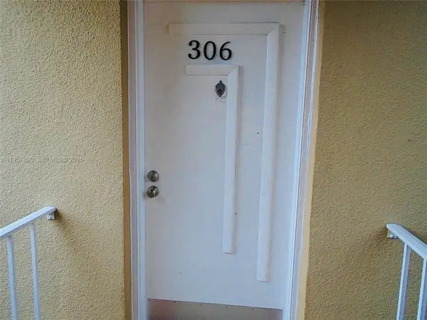 4215 N University Dr #306, Sunrise, FL 33351