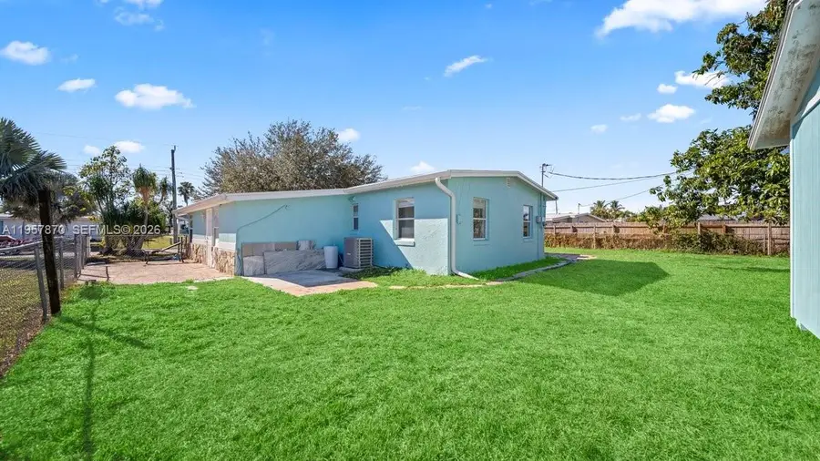 170 Poinsettia Cir Ne, Port Charlotte, FL 33952 - #3