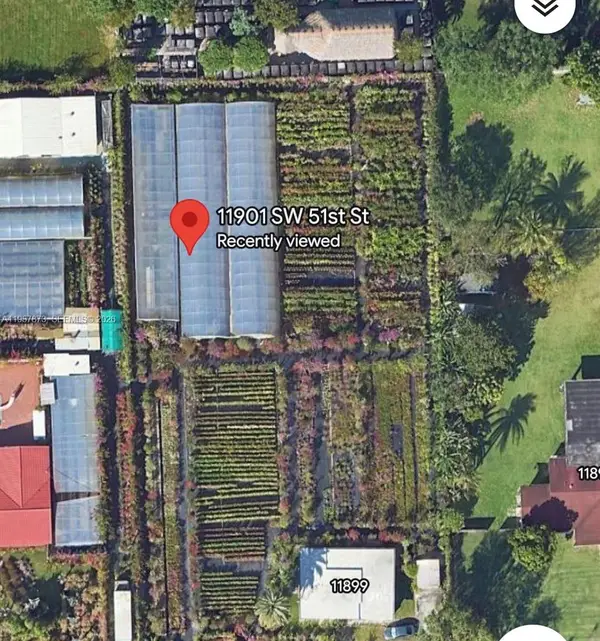 11901 SW 51st St, Miami, FL 33175