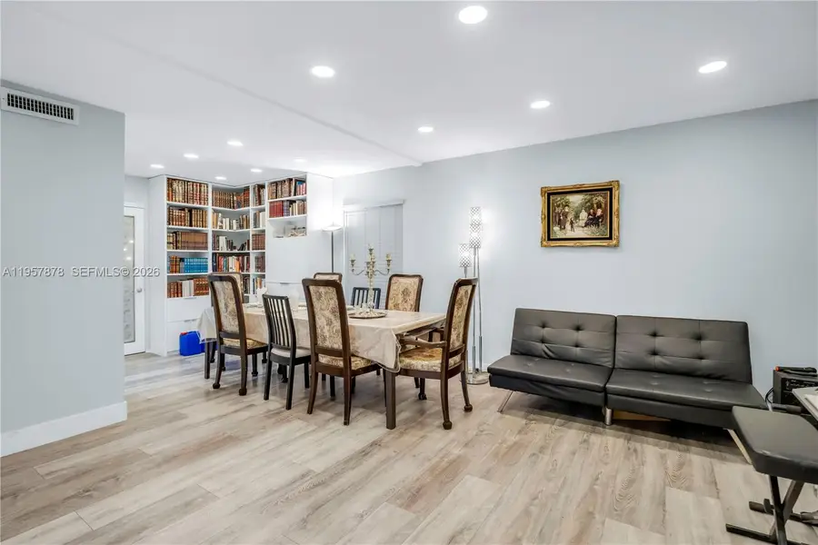 7302 NW 65th St, Tamarac, FL 33321 - Image #3