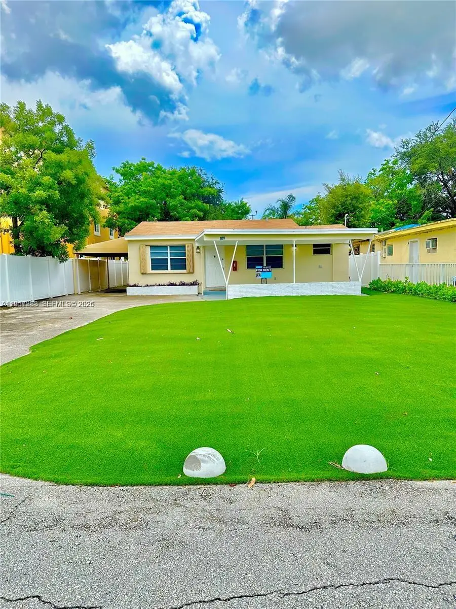 108 NW 3rd Ave, Hallandale Beach, FL 33009 - Image #1