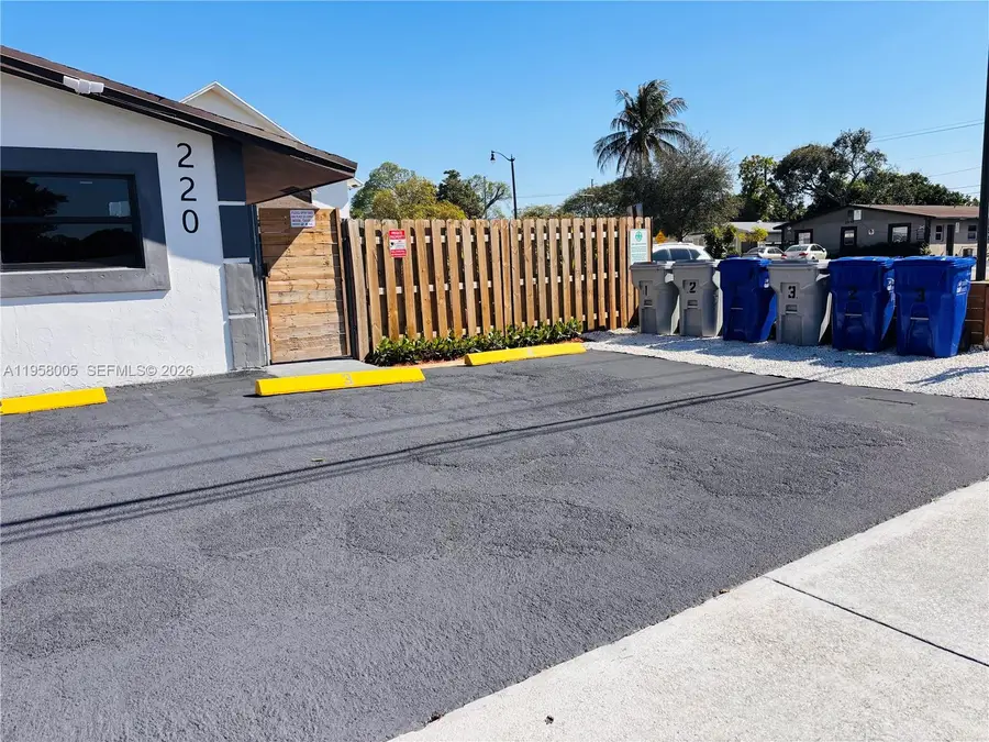 220 NW 27th Ave, Pompano Beach, FL 33069 - #3