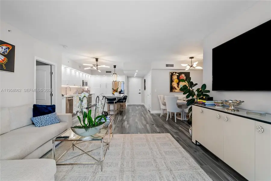 17555 Atlantic Blvd #UPH3, Sunny Isles Beach, FL 33160 - Image #2