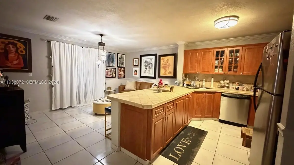 8851 NW 119th St #6102, Hialeah Gardens, FL 33018 - Image #1