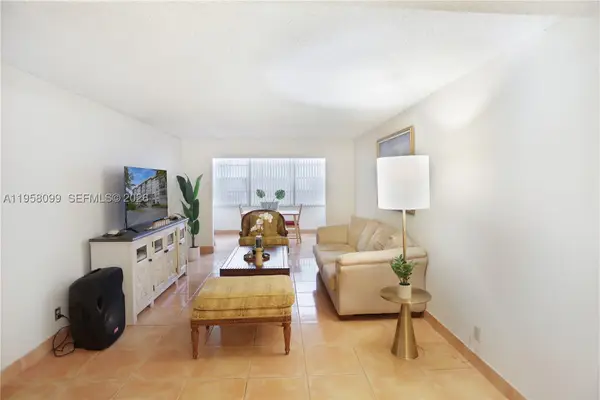 6600 Cypress Rd #105, Plantation, FL 33317