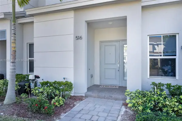 516 NE 1st Dr, Florida City, FL 33034