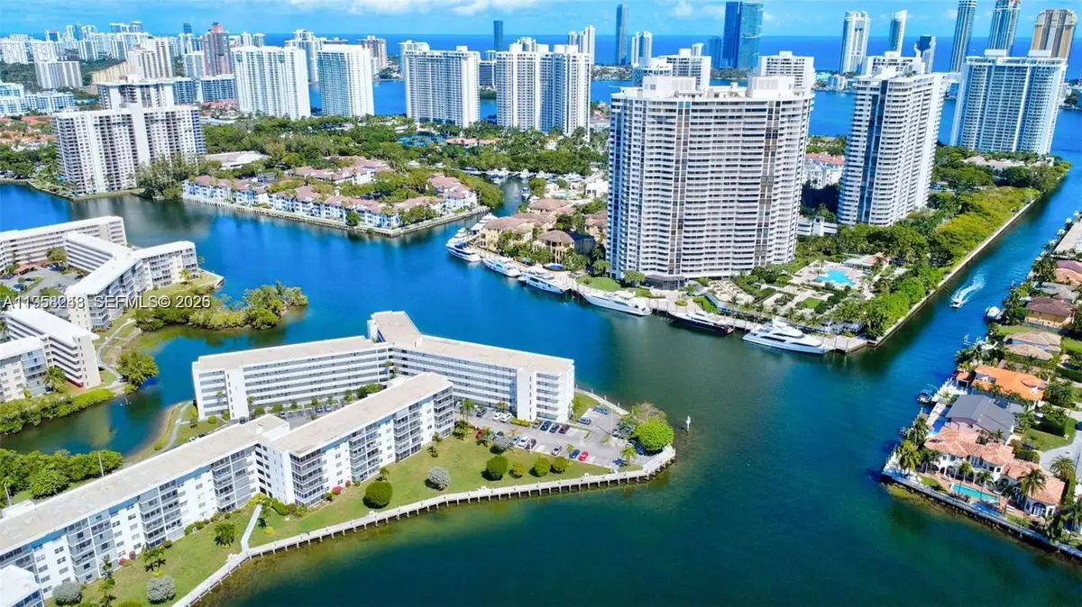 3030 Marcos Dr #T301, Aventura, FL 33160 - Image #1