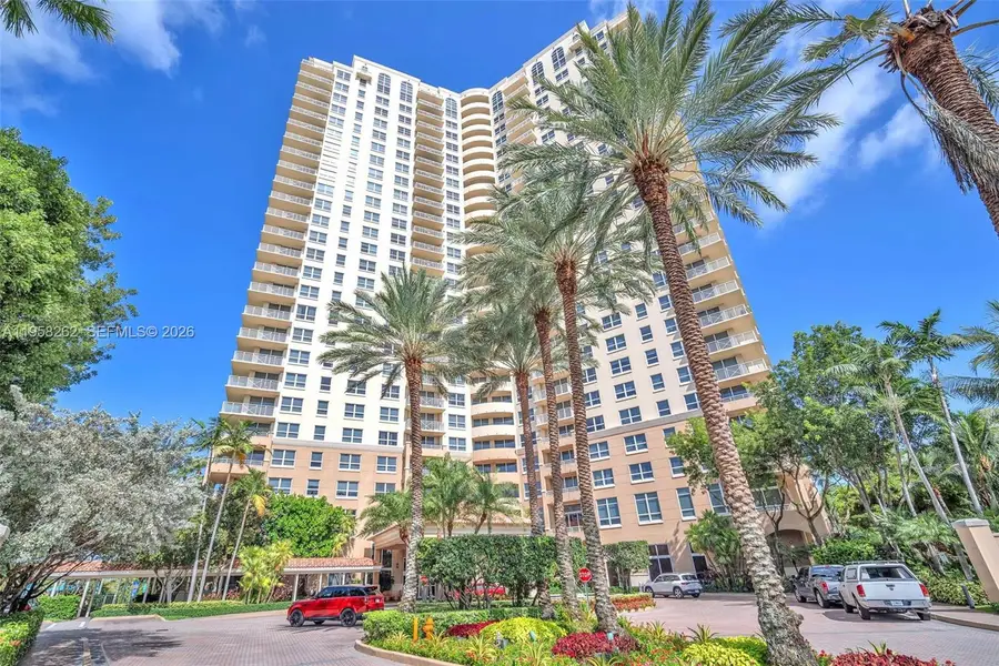 19501 W Country Club Dr #2011, Aventura, FL 33180 - Image #3