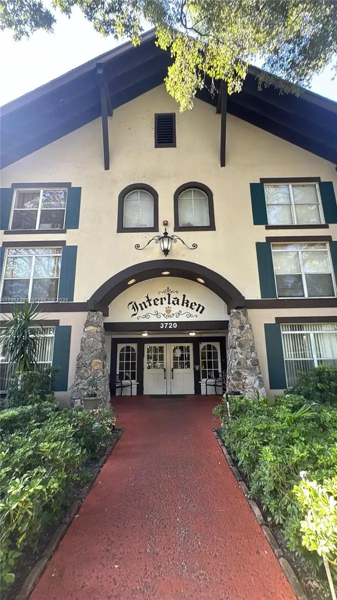 3720 Inverrary Dr #2S, Lauderhill, FL 33319 - Image #2