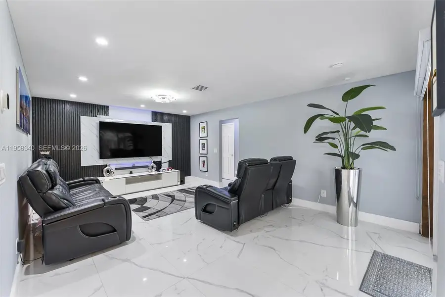 7501 NW 42nd St, Coral Springs, FL 33065 - Image #2