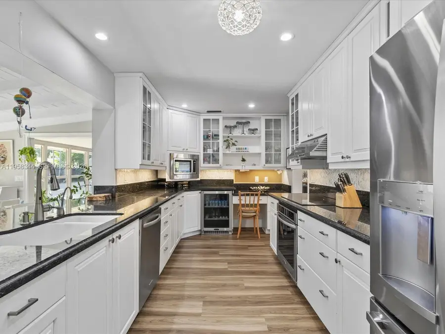 2648 NE 26th Ave, Fort Lauderdale, FL 33306 - Image #2